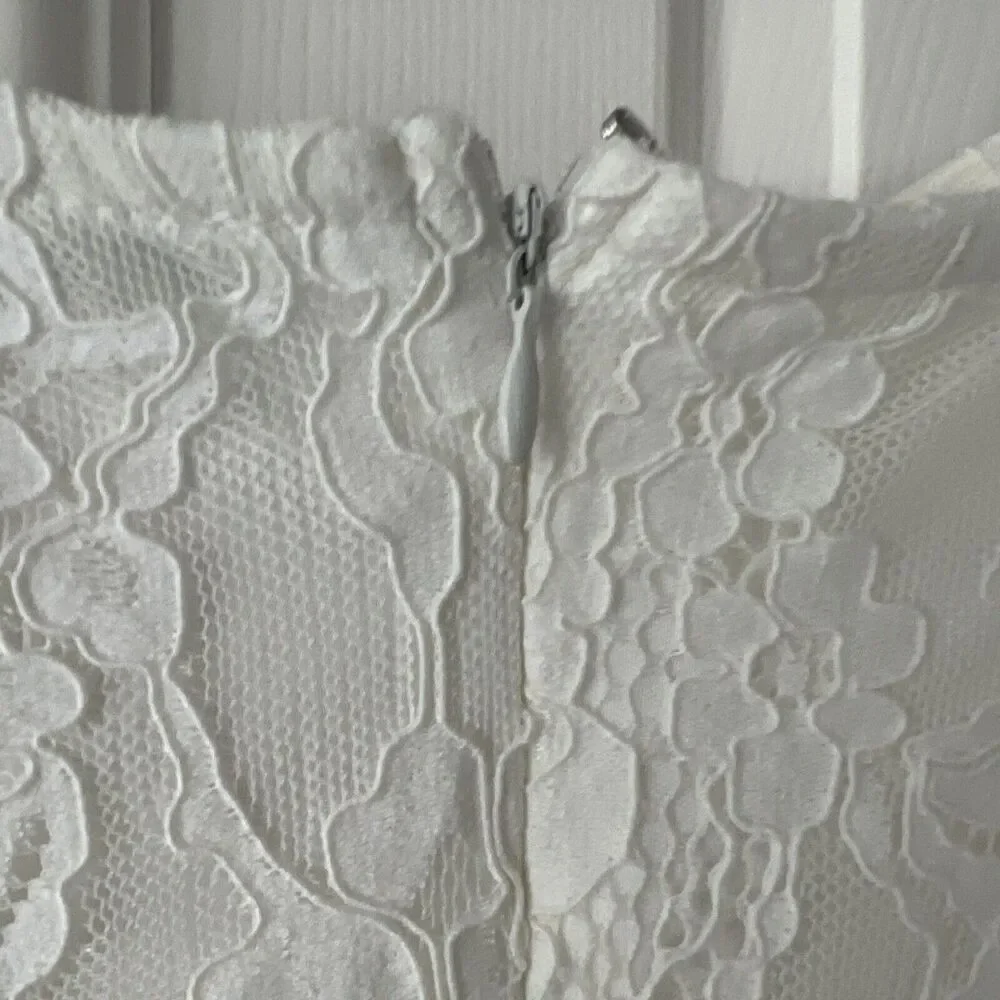 Fashion Nova Jr Womens Mini Dress Size Medium Lace Lined White Bell Sleeve Prom